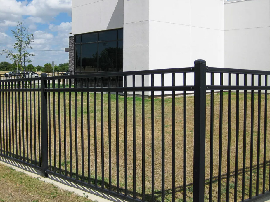 Aluminum fences in North Carolina and South Carolina