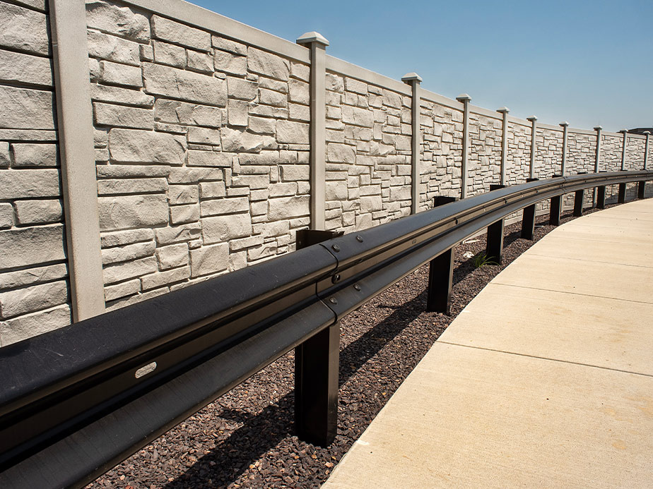 Aluminum fences in North Carolina and South Carolina