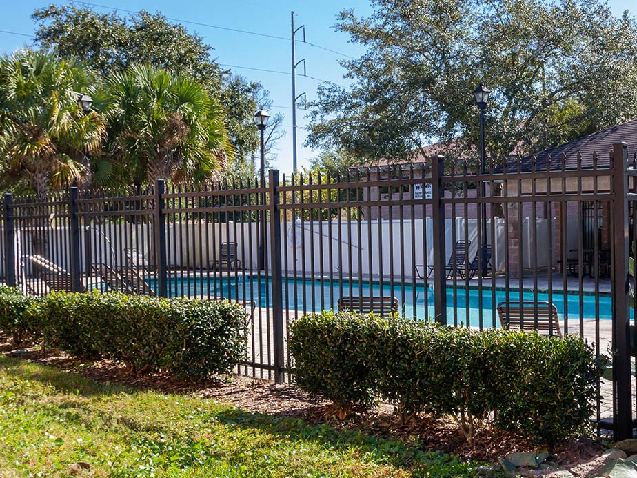 Aluminum fences in North Carolina and South Carolina