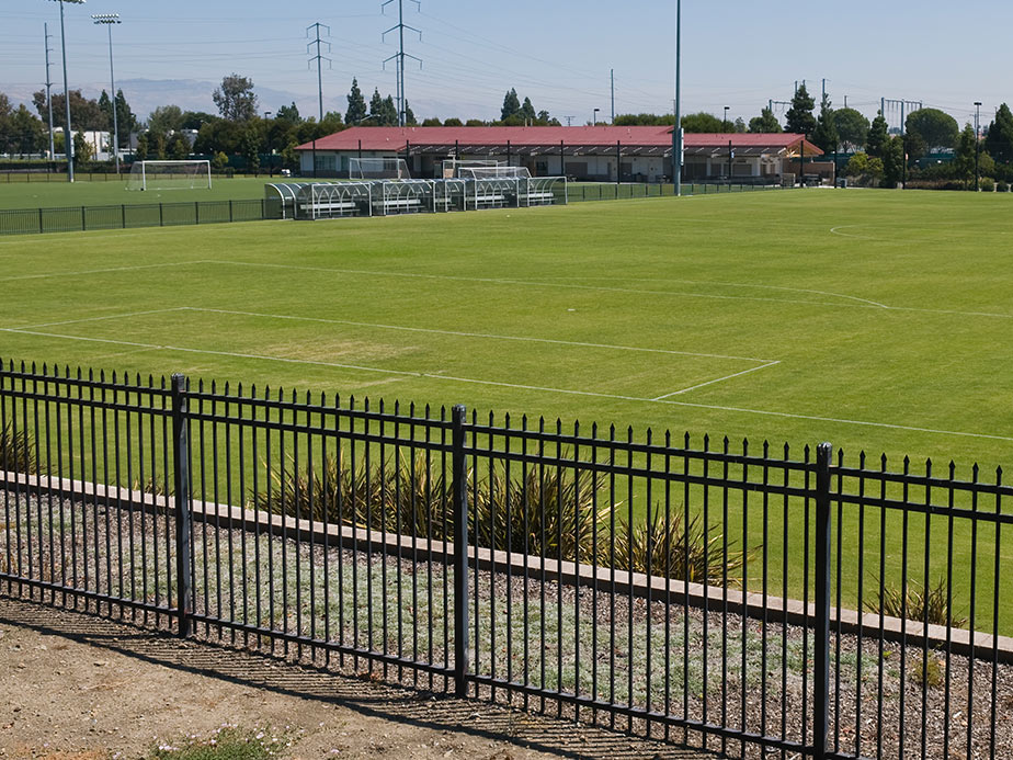 Aluminum fences in North Carolina and South Carolina